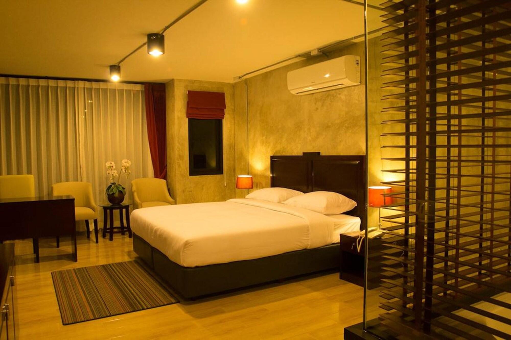 Hotel Prestige Čiang Mai Exteriér fotografie