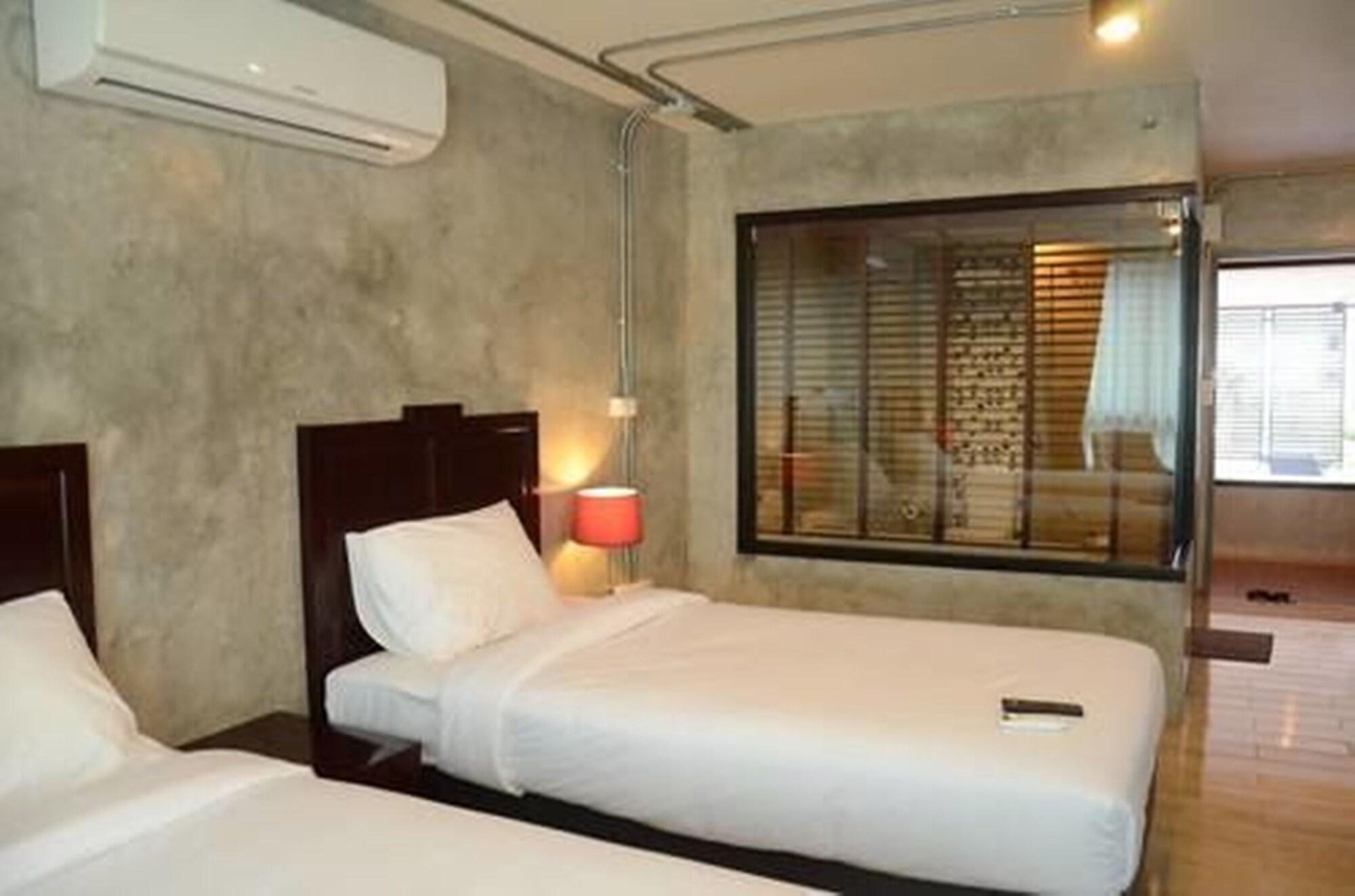 Hotel Prestige Čiang Mai Exteriér fotografie