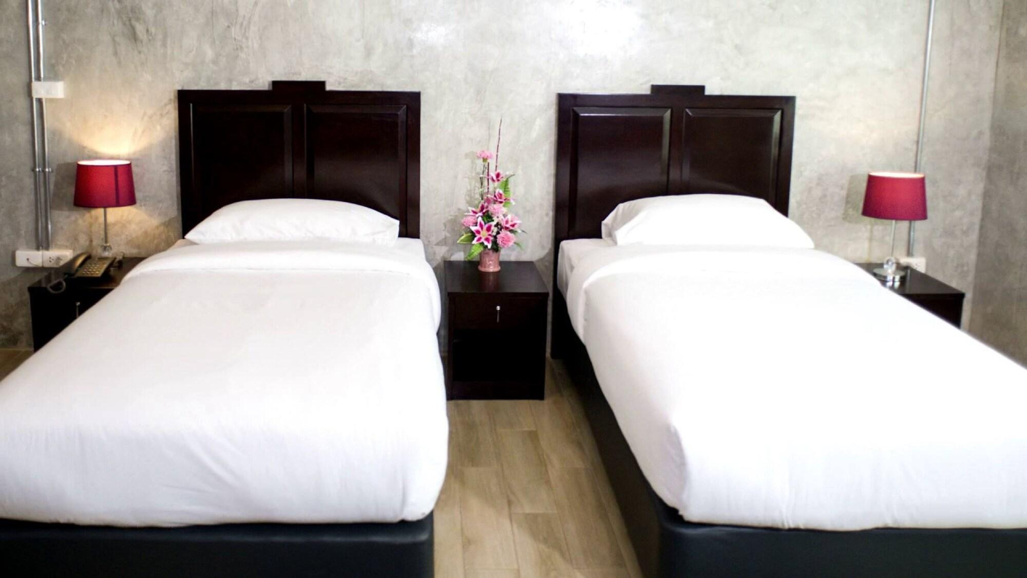 Hotel Prestige Čiang Mai Exteriér fotografie