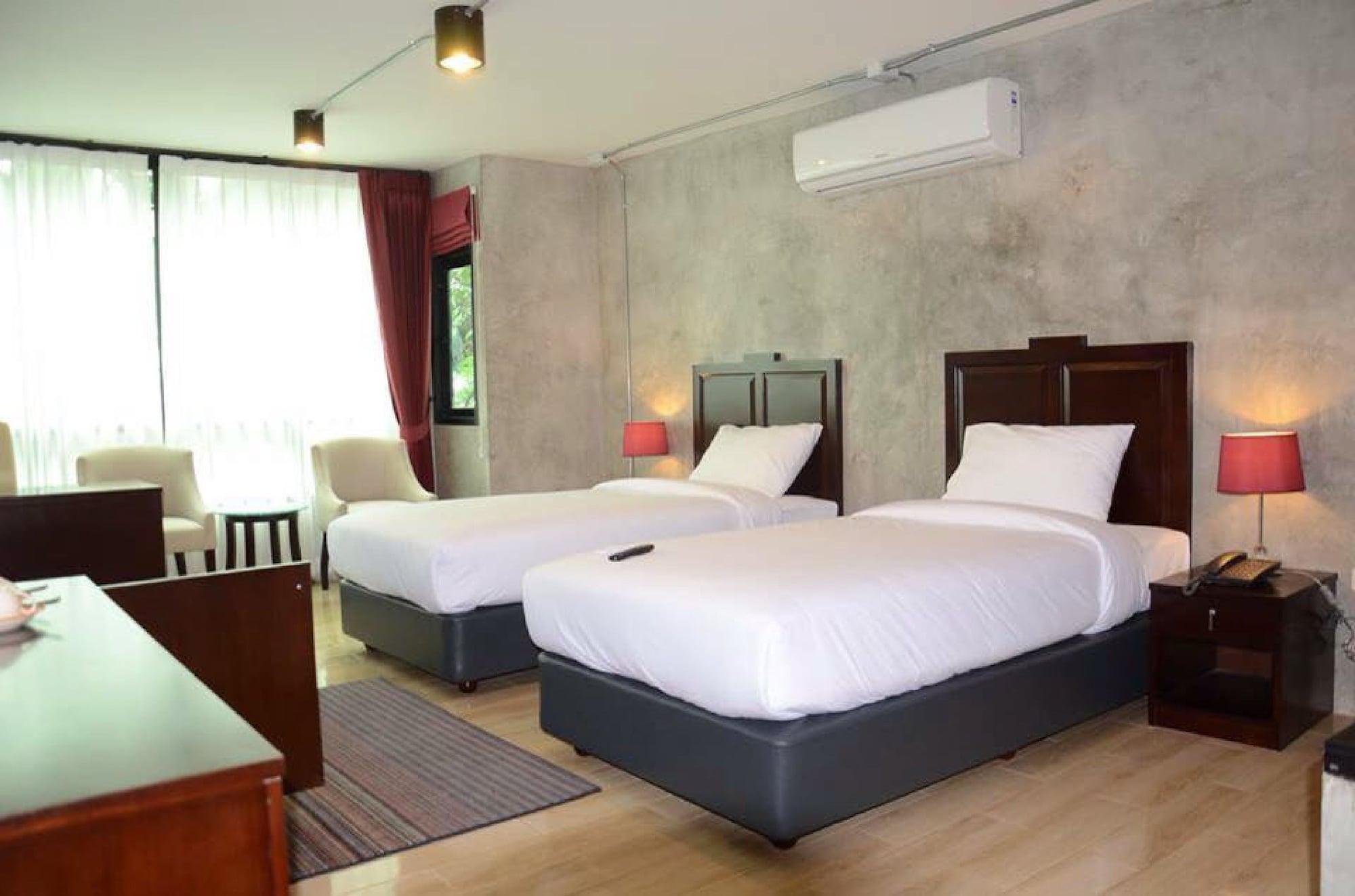 Hotel Prestige Čiang Mai Exteriér fotografie
