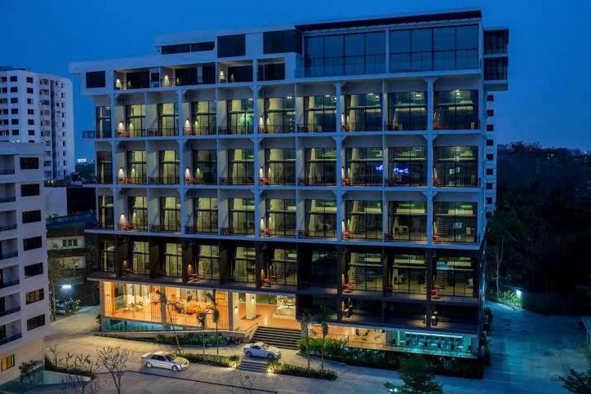 Hotel Prestige Čiang Mai Exteriér fotografie